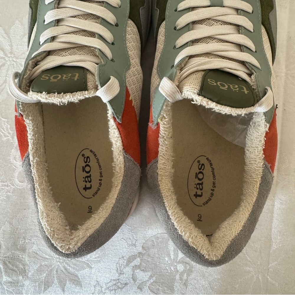 Taos Footwear Multicolor Green, Light Blue & Red Sneakers - Picture 5 of 11